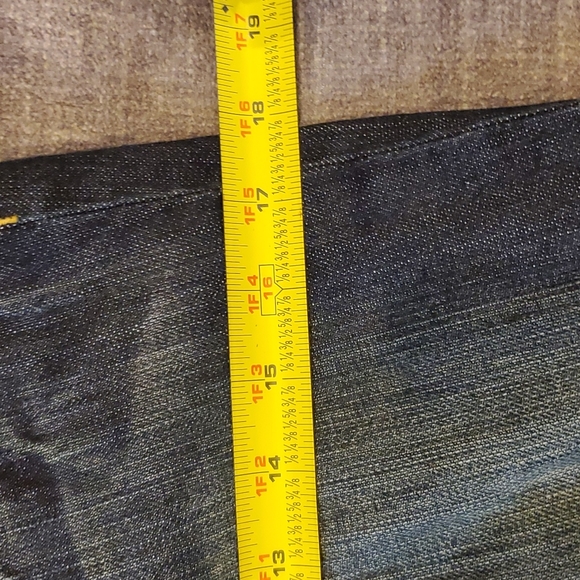 Seven7 Denim Capris with Skull Head - Picture 16 of 16